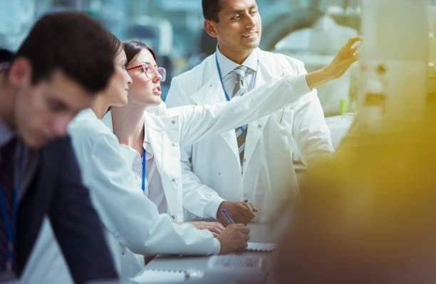 Researchers-in-Spain-001